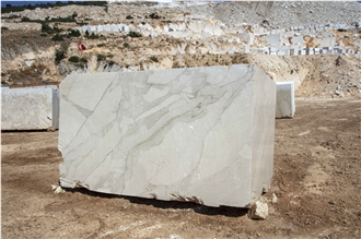 Calacatta Beige Marble Blocks