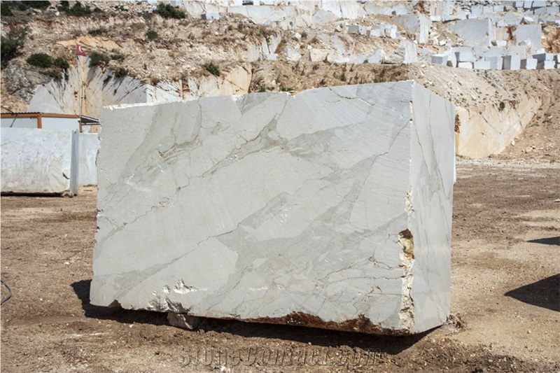 Calacatta Beige Marble Blocks