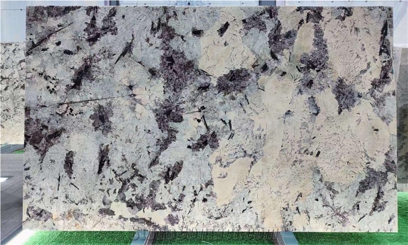 Polished Tourmaline Granite Slabs, Wall Panels