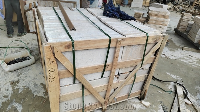 Regular And Irregular Beige Limestone Paving Stone