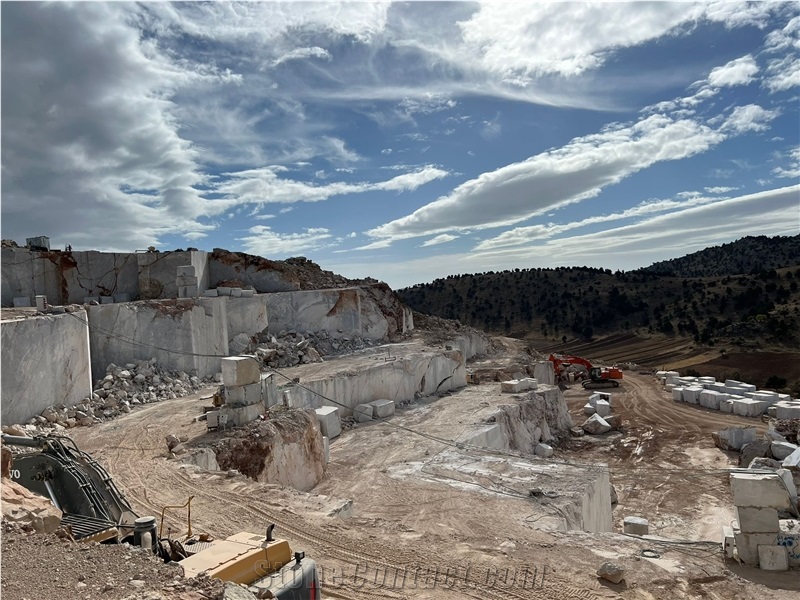 Asel Grey Marble Quarry