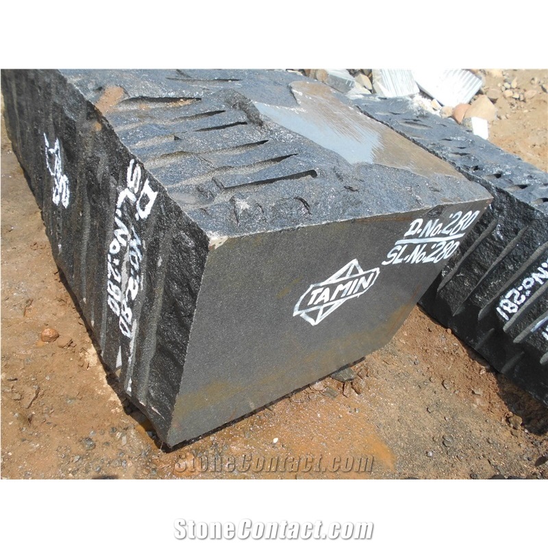 Classic Bengal Black Granite Blocks