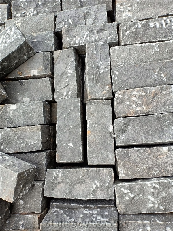 BASALT PALISADIES SPLIT Tiles From Vietnam