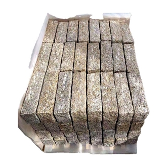 Rusty Yellow G682 Palisade Fencing Granite For Wall Fence
