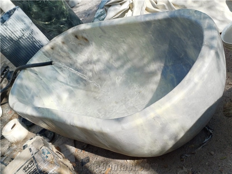 Taj White Marble Bathtub