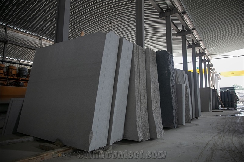 White Chibia Granite Slabs