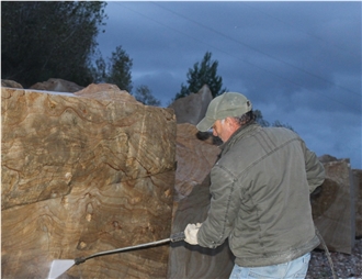Pietra Dorata Blocks