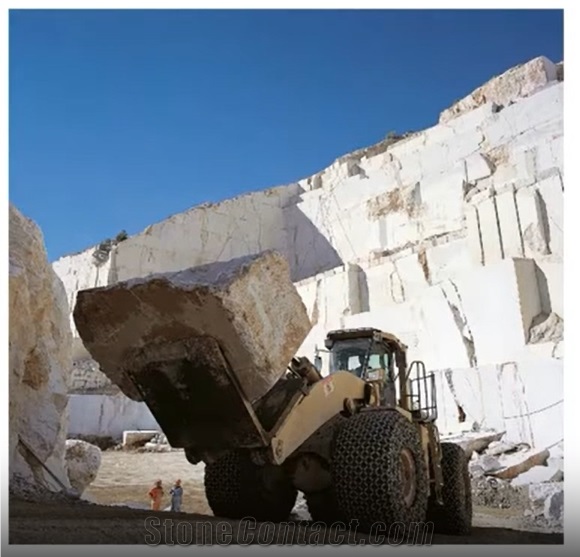 Crema Marfil Marble Quarry