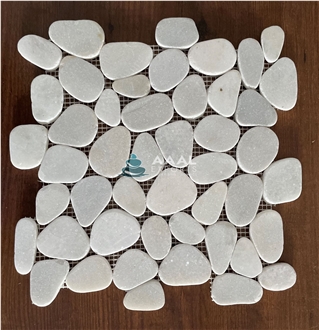 Antique White Indian River Pebble Mosaic