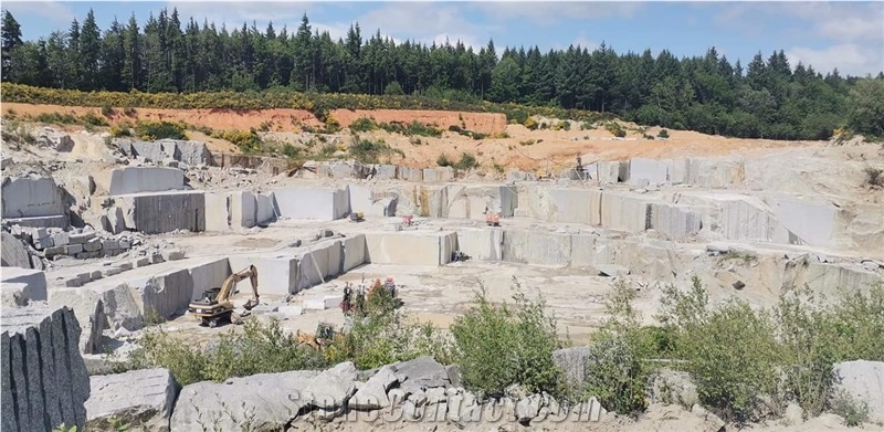 Tarn Gros Grain Granite Quarry