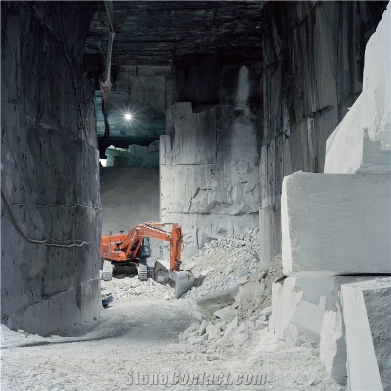 Bianco Lasa Marble Quarry