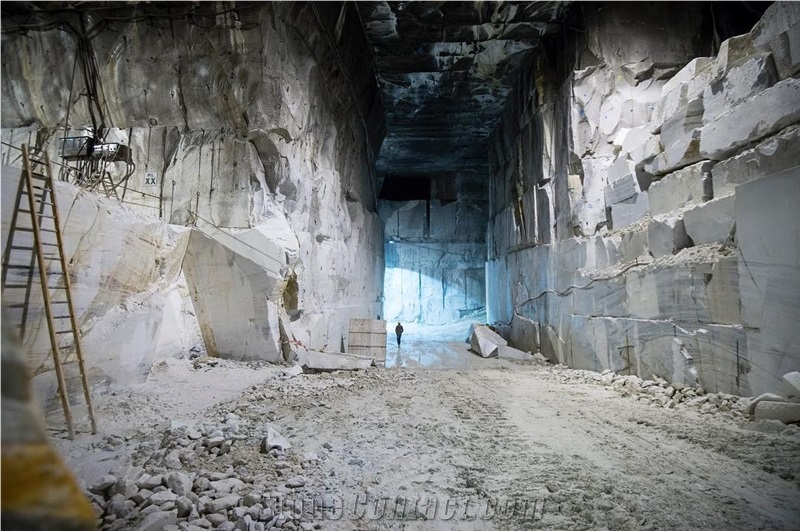 Bianco Lasa Marble Quarry