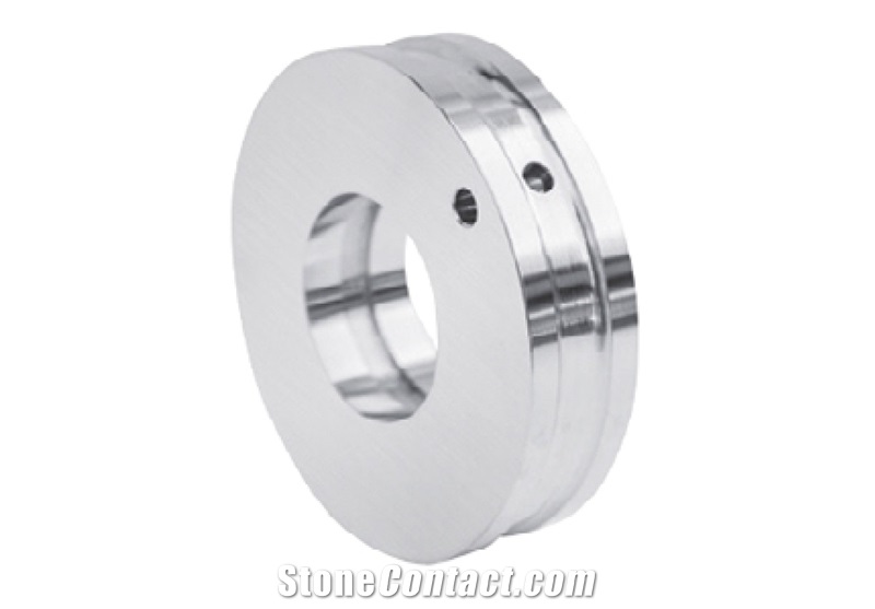 HIGH-PRESSURE CYLINDER RETAINING RING