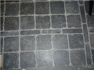 Antique Tumbled Blue Limestone Tiles