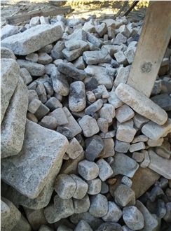 White Granite Tumbled Garden Paving Stone