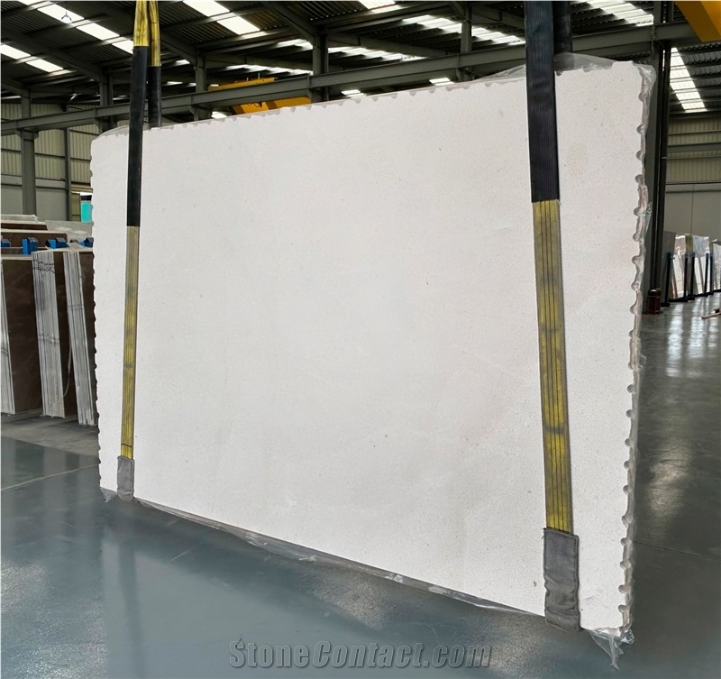 Caliza Capri Limestone Slabs & Tiles