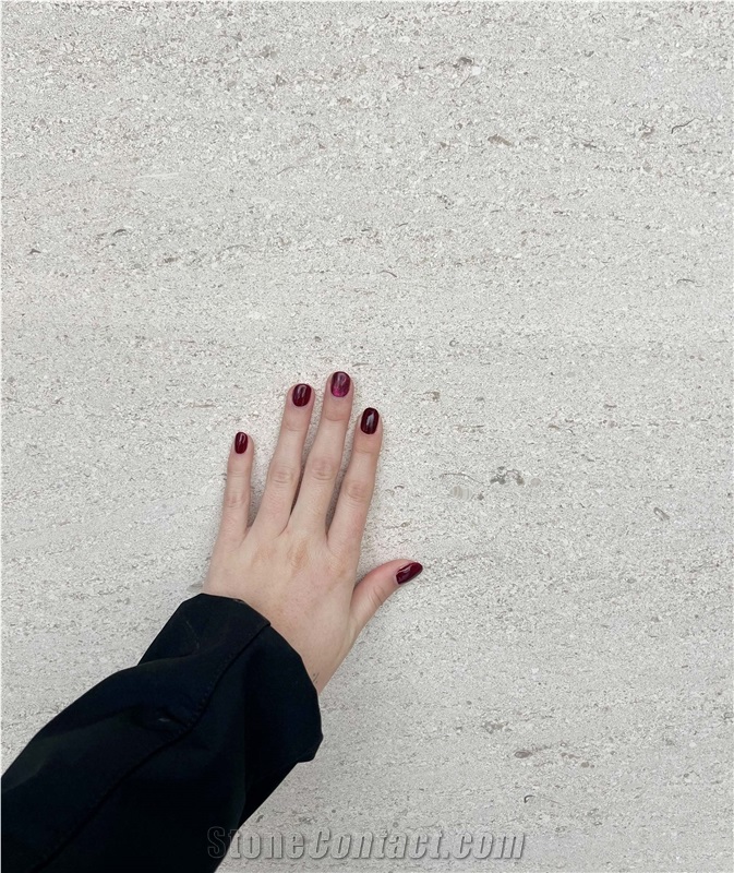 Crema Moca Limestone Slabs 2Cm