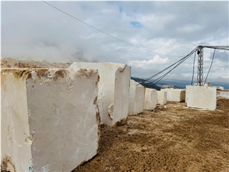 Burdur Beige Marble Blocks