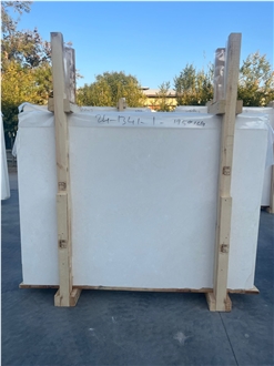 Ivory Limestone Slabs