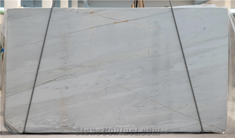 Cremo Delicato Marble Slabs