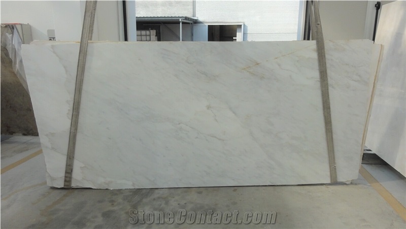 Cremo Delicato Marble Slabs