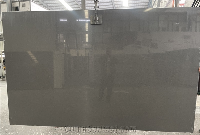 Dark Grey And Green  Quartz Slabs
