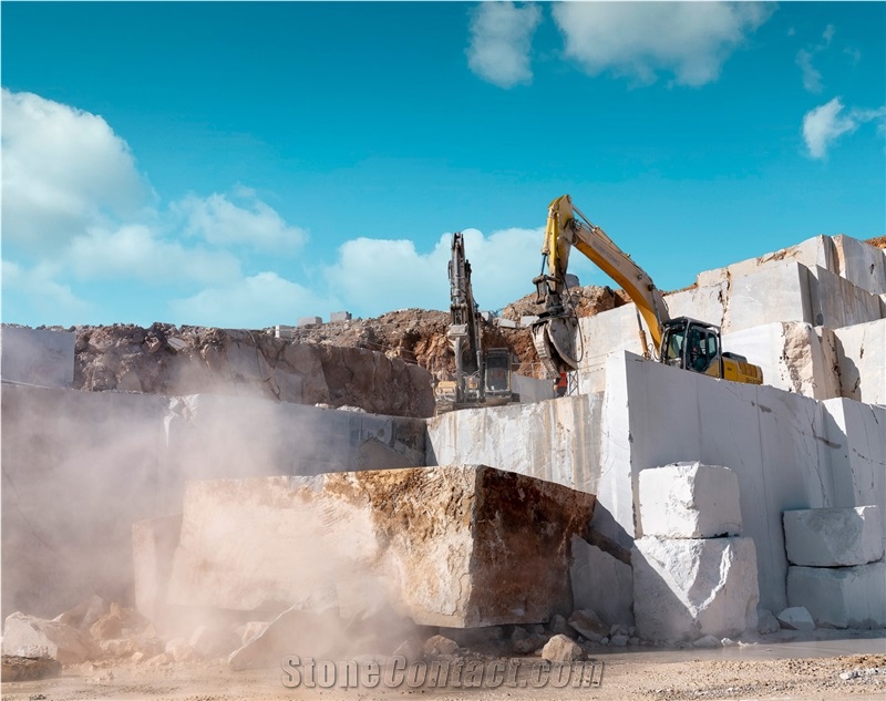 Tundra Grey Marble Quarry