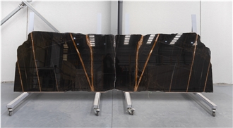 Sahara Noir Marble Slabs