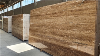 Noche Veincut Travertine Slabs