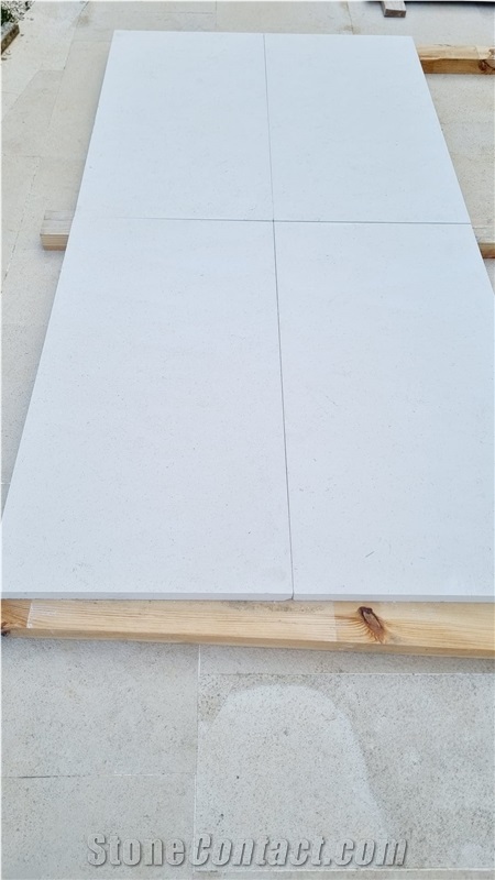 Beige CM Finene Grain Limestone Tiles, Slabs