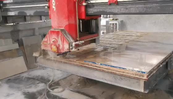 Automatic Bridge Saw Cutting Machine For High Value Marble