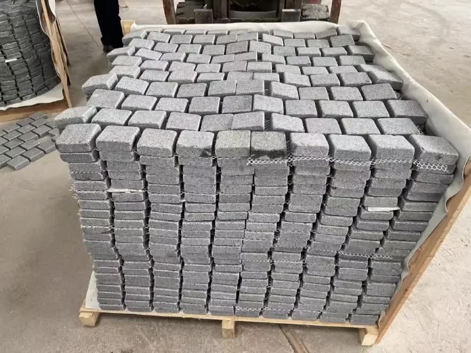 G641 Granite Mesh Paving Stone