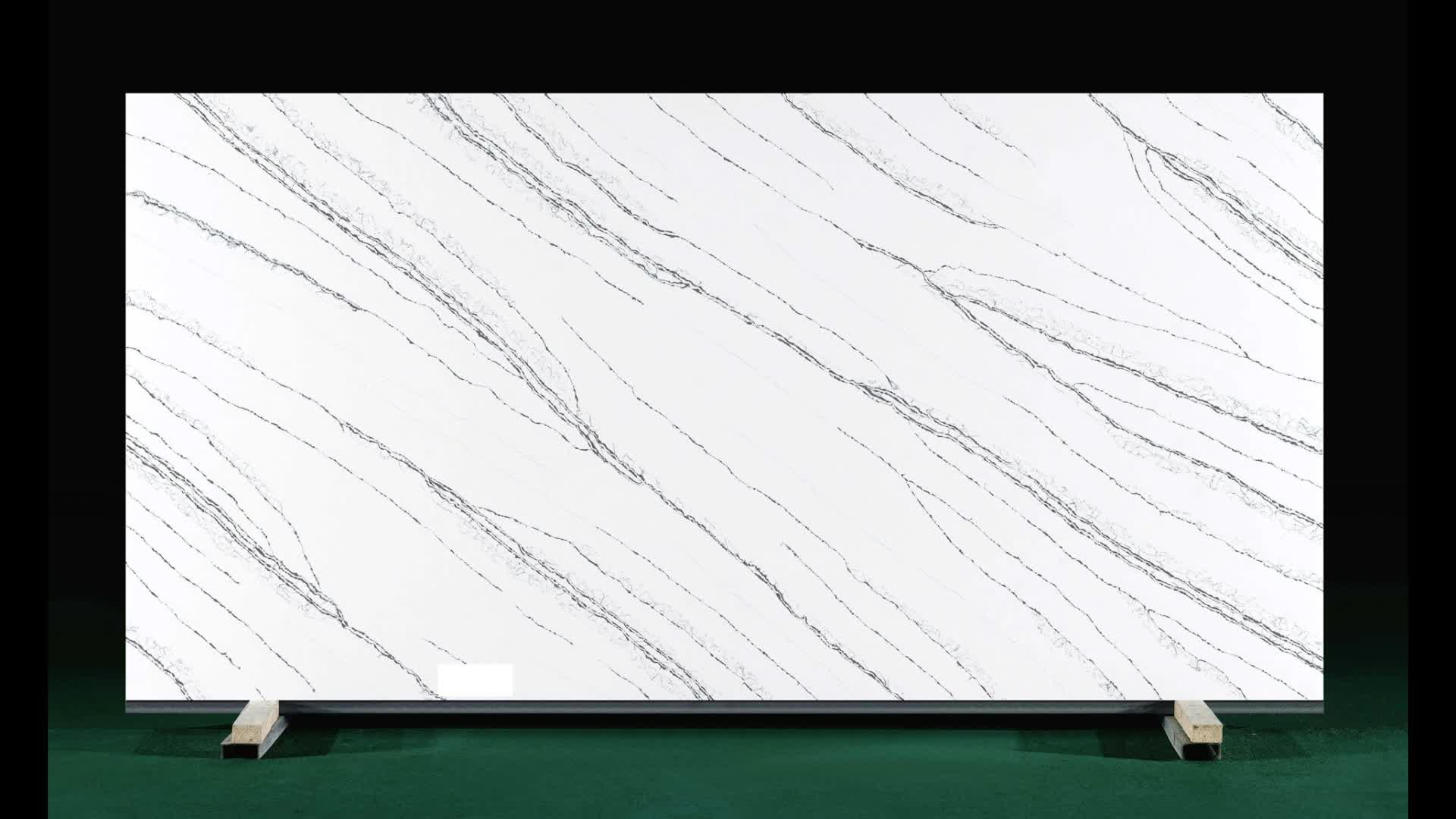 【関税込み】AREA ホワイト Crystal Slit ジーンズ AREAのホワイト Crystal Slit ジーンズがセール中