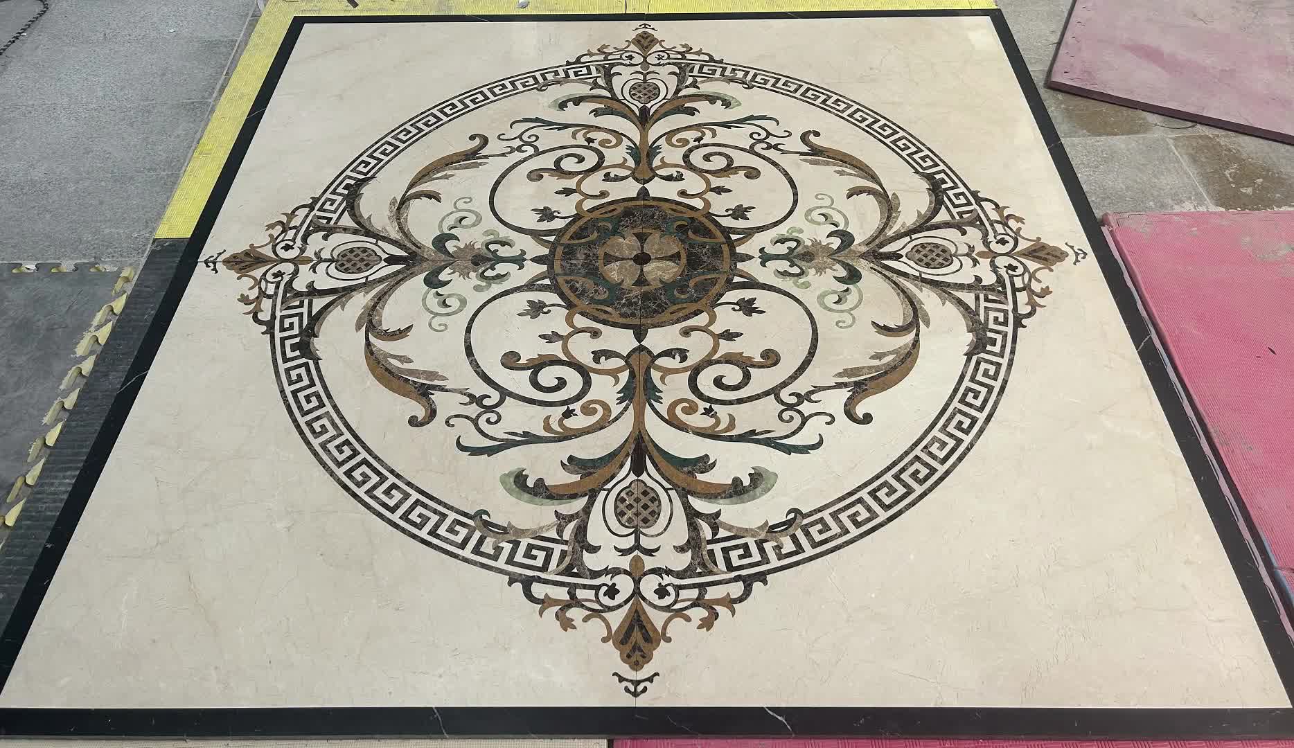 Crema Marfil Marble Floor Waterjet Medallions