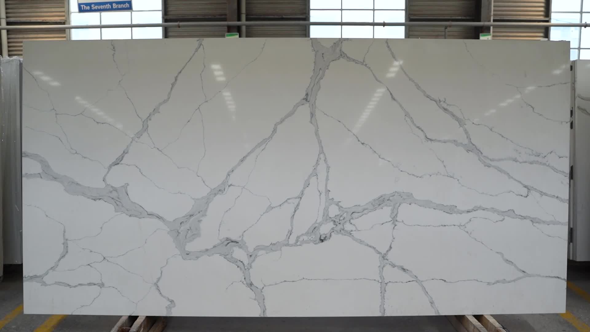 Polished Calacatta Quartz Slabs