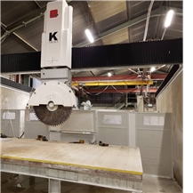 K 900 CNC bridge saw with tilting head and 5 interpolated axes