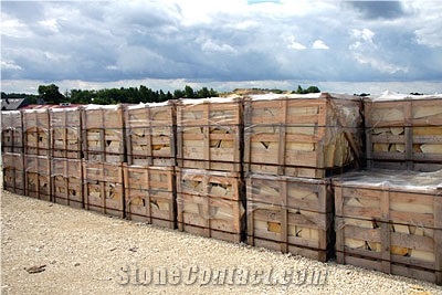 Stone for Constructions, China Beige Granite Slabs & Tiles