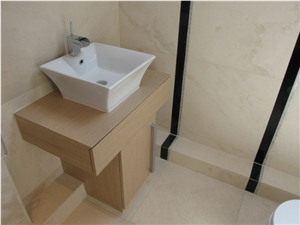Applestone Honed Bath Design, Beige Limestone