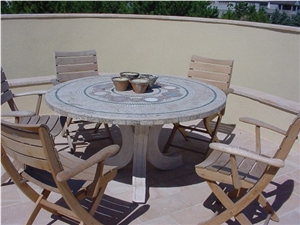 Patios-Mosaic Table