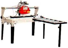 CIRCULAR SAW fOR tHE BUILDING TRADE D1