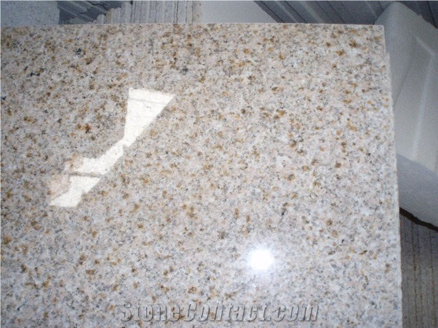 Granite Tiles, G682 Granite, Padang Yellow