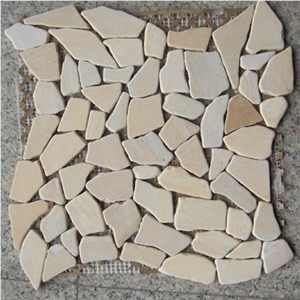 Perlatto Beige Marble Mosaic Floor in Crazy Paving Pattern