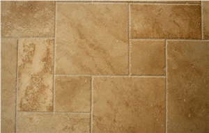 Cappuccino Medium Travertine Versailles Pattern