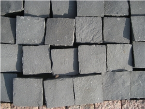 Vietnam Black Basalt Cobble Stone