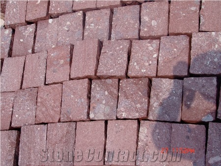 Red Granite Cube Stone Xds28