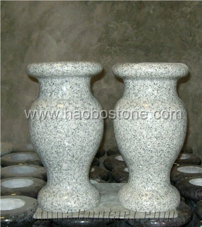 Urn - Vases