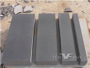 Hainan Grey Basalt Kerbstone
