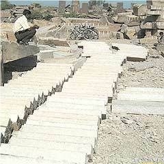 Dholpur Beige Sandstone Kerbs