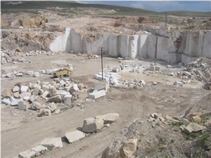 Afyon Travertine Quarry, Turkey Beige Travertine Block