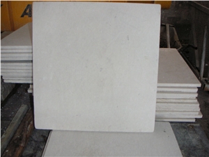 Coombefield Whitbed Tumbled Tiles